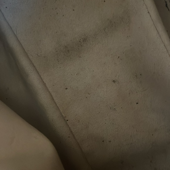 Louis Vuitton Tan and Brown Shoulder Bag with Iconic Design - Picture 7 of 9